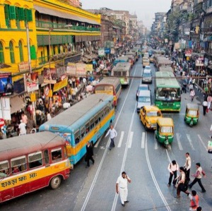 Picture of busy car street in a South Asian city